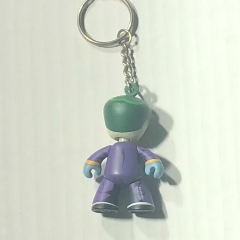 NWOT DC Universe Mini Mez Joker Key Chain The Classic Joker Cartoon Purple/Green